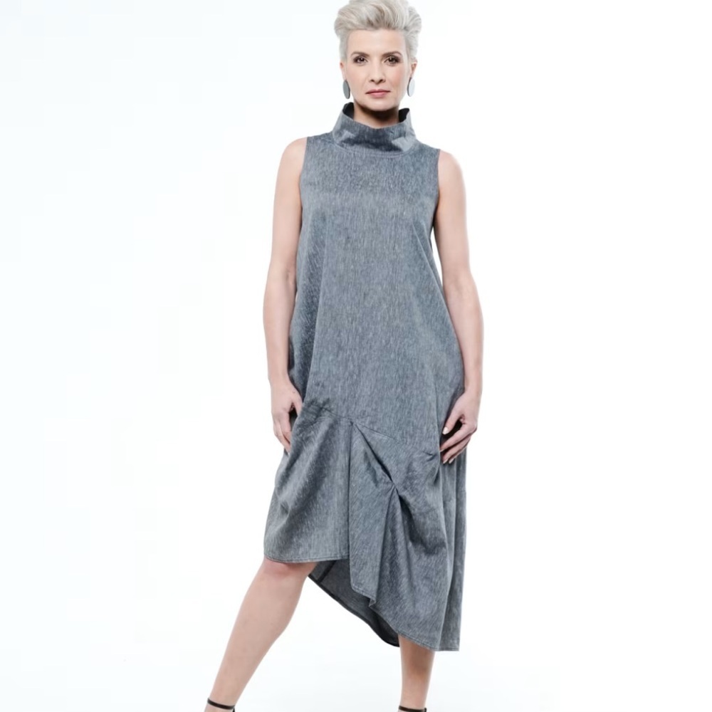 NWT Wolf & Badger Sleeveless Turtleneck Dress In Grey Size 3XL